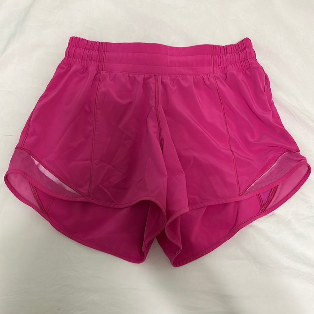 Lululemon Hotty Hot 4inch